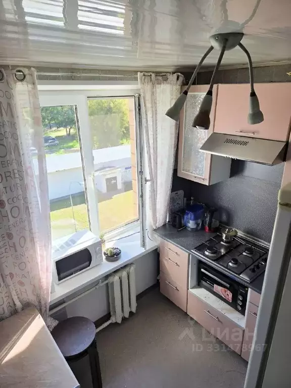 Комната Москва ул. Коминтерна, 42 (17.0 м) - Фото 1