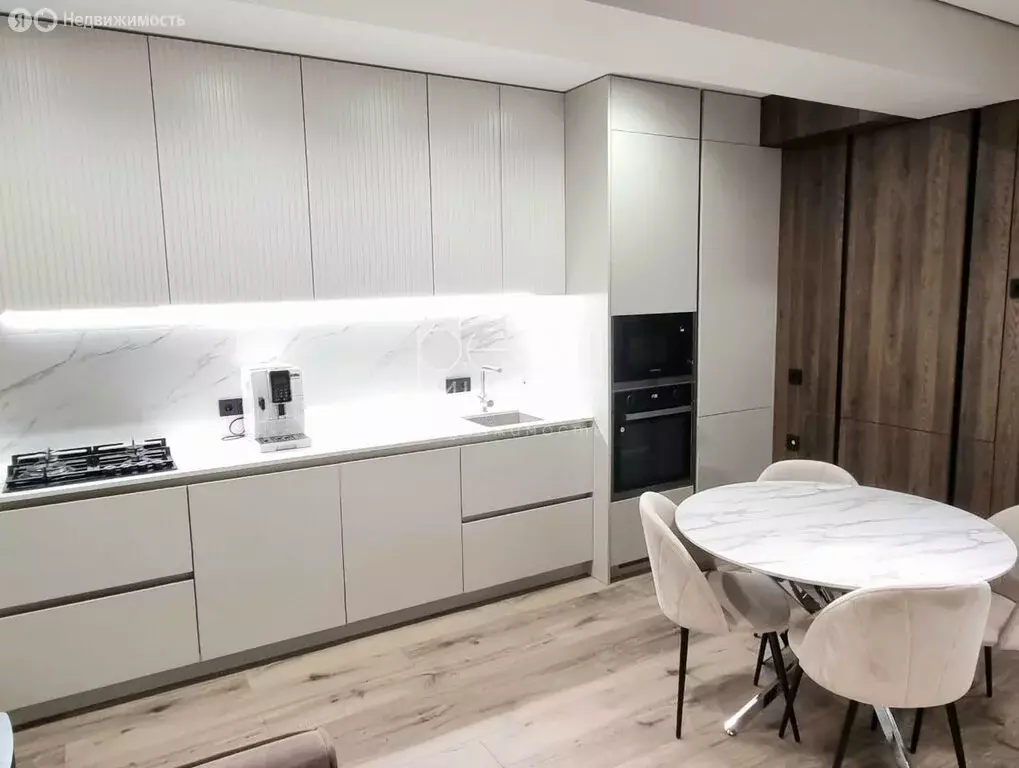 3-комнатная квартира: Сочи, микрорайон Мамайка, Волжская улица, 34/3 ... - Фото 1