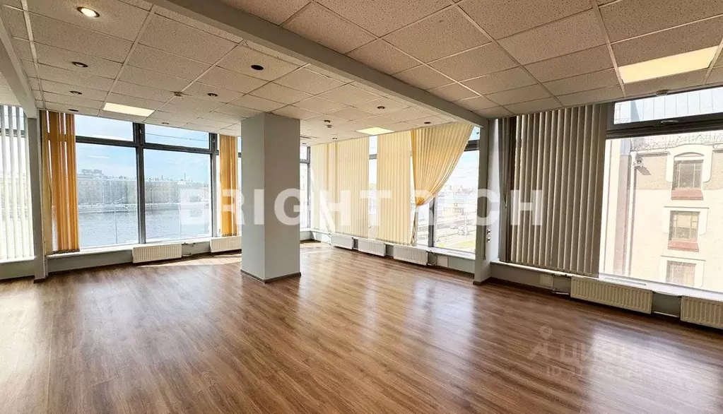 Офис в Санкт-Петербург Пироговская наб., 21 (220 м) - Фото 1