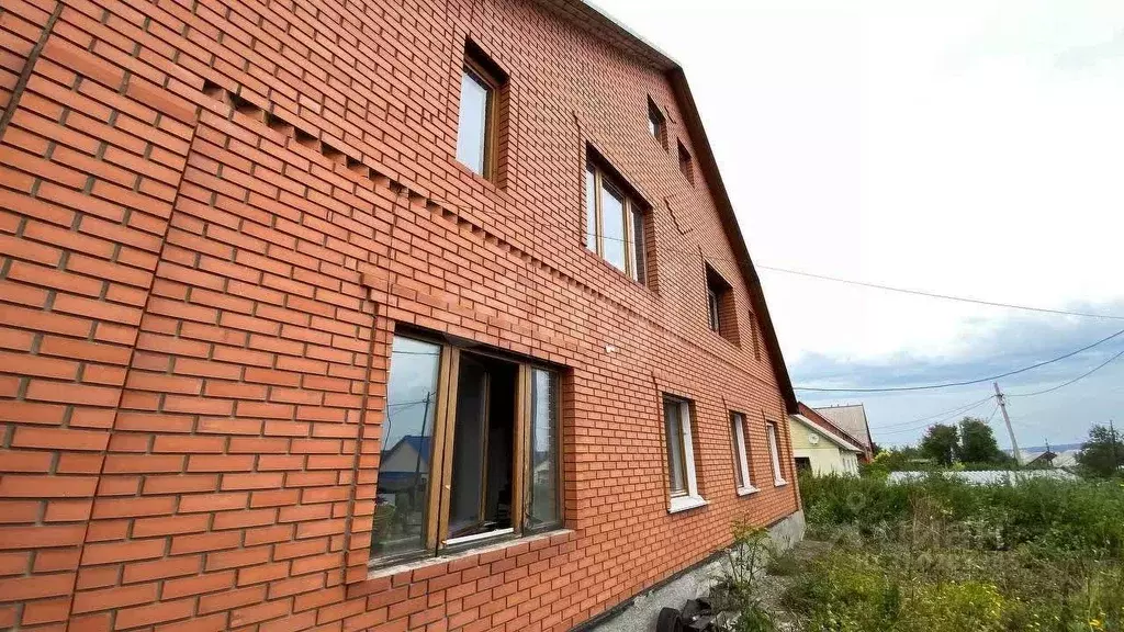 Дом в Кемеровская область, Кемеровский район, д. Береговая Школьная ... - Фото 1