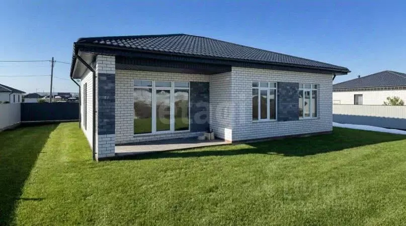 Дом в Пермский край, Пермский муниципальный округ, д. Мокино ул. ... - Фото 1