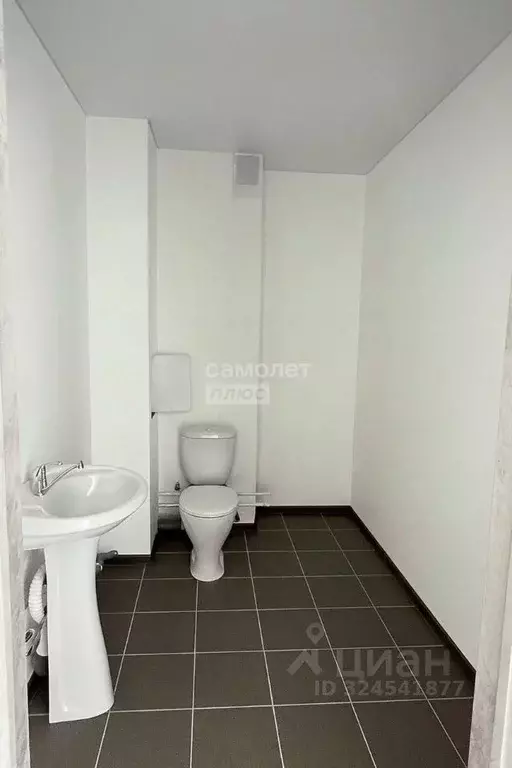 Студия Челябинская область, Челябинск ул. Танкистов, 136 (23.95 м) - Фото 2