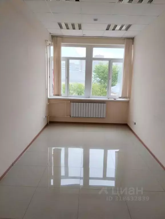 Офис в Свердловская область, Екатеринбург ул. Грибоедова, 32к20 (18 м) - Фото 1