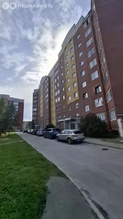 3-комнатная квартира: Верхняя Пышма, улица Сапожникова, 1А (79.4 м) - Фото 1