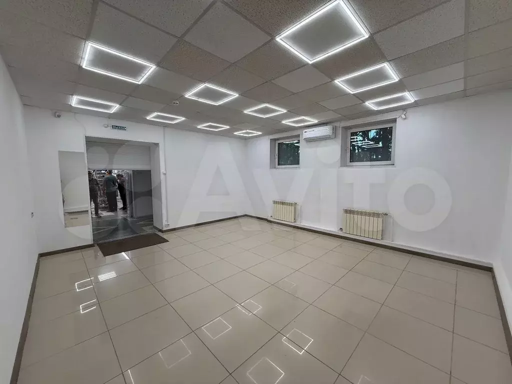 Под Услуги/торговлю/офис на Иркутском 92, 80 м - Фото 1
