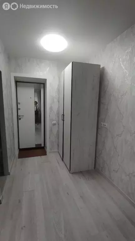 1к в 4-комнатной квартире (18 м) - Фото 2