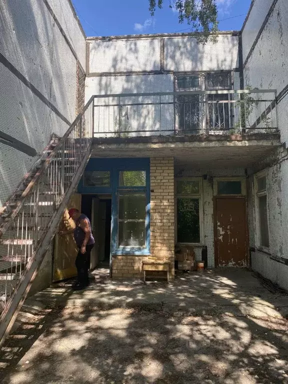Помещение свободного назначения в Самарская область, Тольятти ул. ... - Фото 1