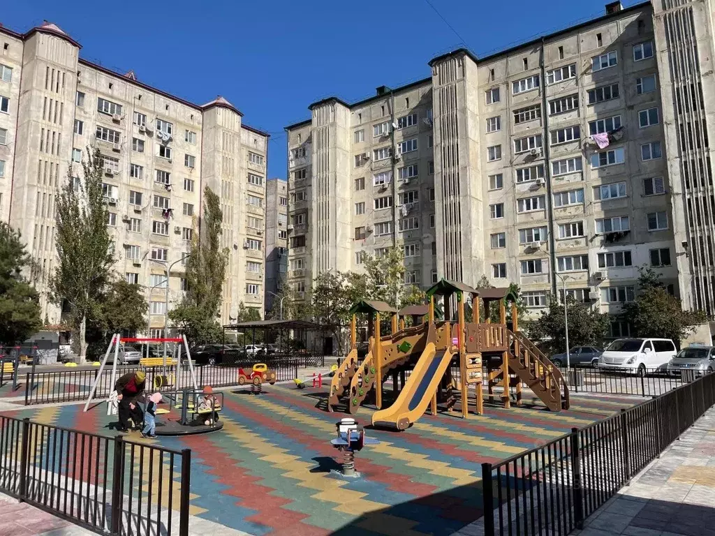 1-к кв. Дагестан, Каспийск ул. Ильяшенко, 7 (40.0 м) - Фото 1