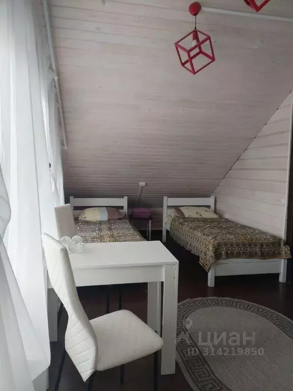 Комната Иркутская область, Ольхонский район, пос. Хужир ул. ... - Фото 1
