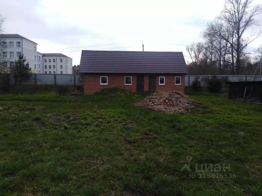 Дом в Калужская область, Козельск Комсомольская ул., 13 (47 м) - Фото 0