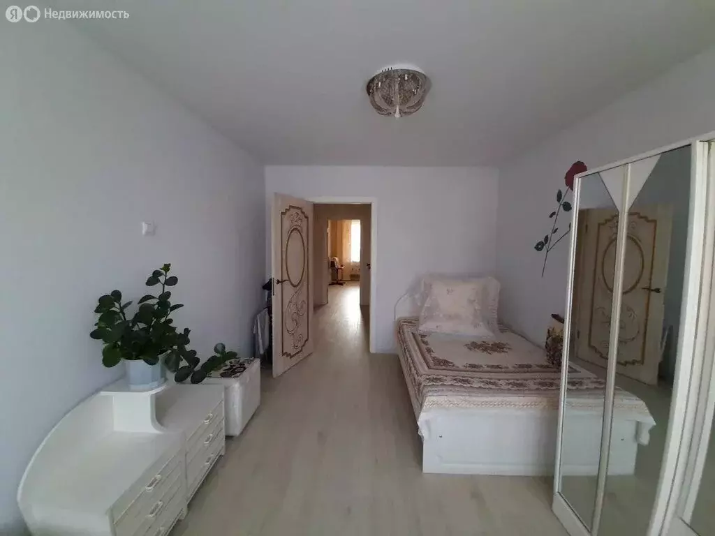 3-комнатная квартира: Тольятти, улица 40 лет Победы, 104 (66 м) - Фото 1