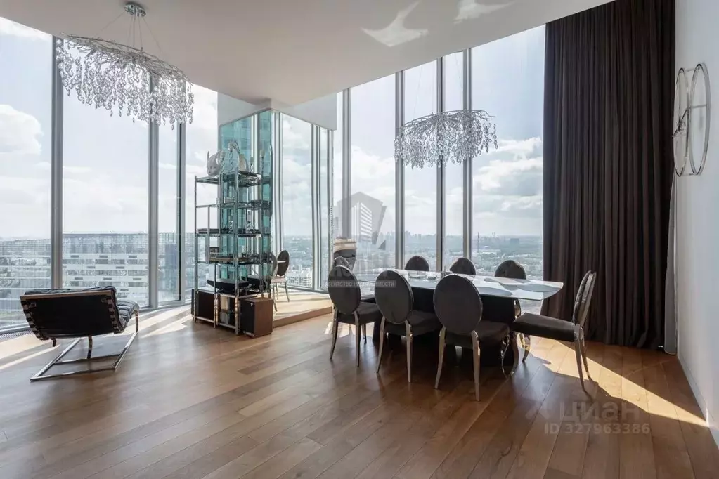 3-к кв. Москва 1-й Красногвардейский проезд, 21с2 (190.0 м) - Фото 1