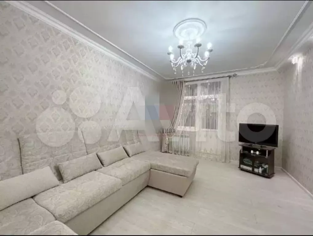 1-к. квартира, 38 м, 8/16 эт. - Фото 1