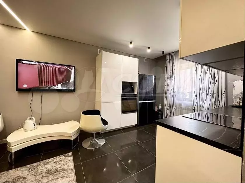 3-к. квартира, 121 м, 3/3 эт. - Фото 1