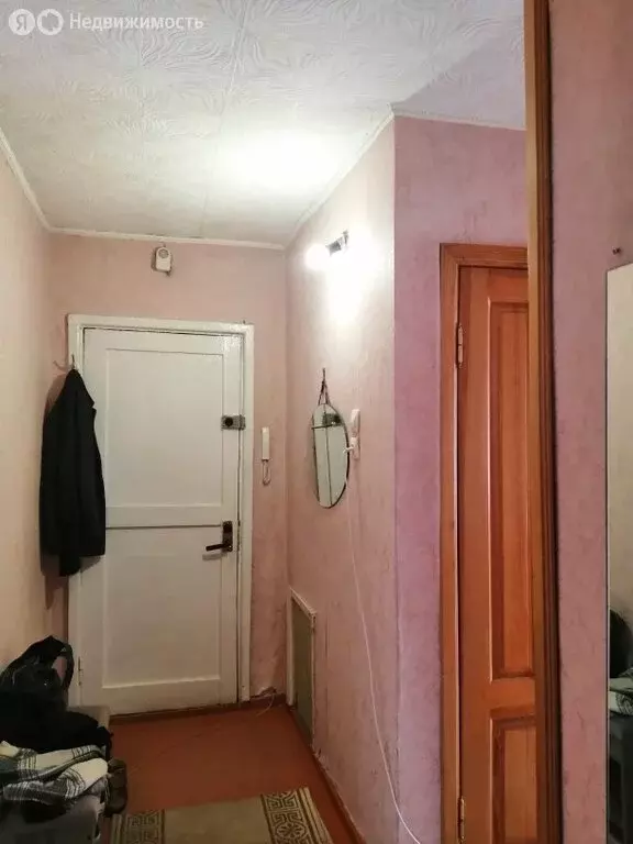 2-комнатная квартира: Бийск, улица Вали Максимовой, 1 (44.7 м) - Фото 1