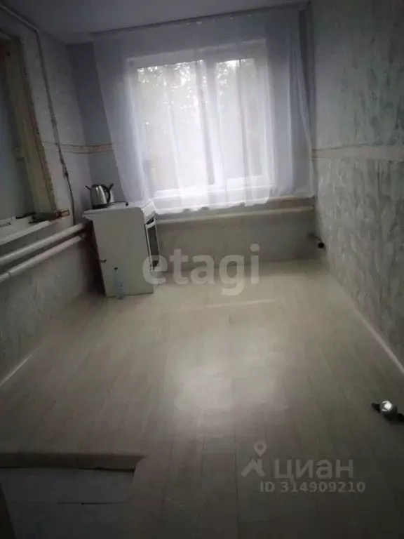 2-к кв. Башкортостан, Миякинский сельсовет, с. Киргиз-Мияки ул. ... - Фото 0