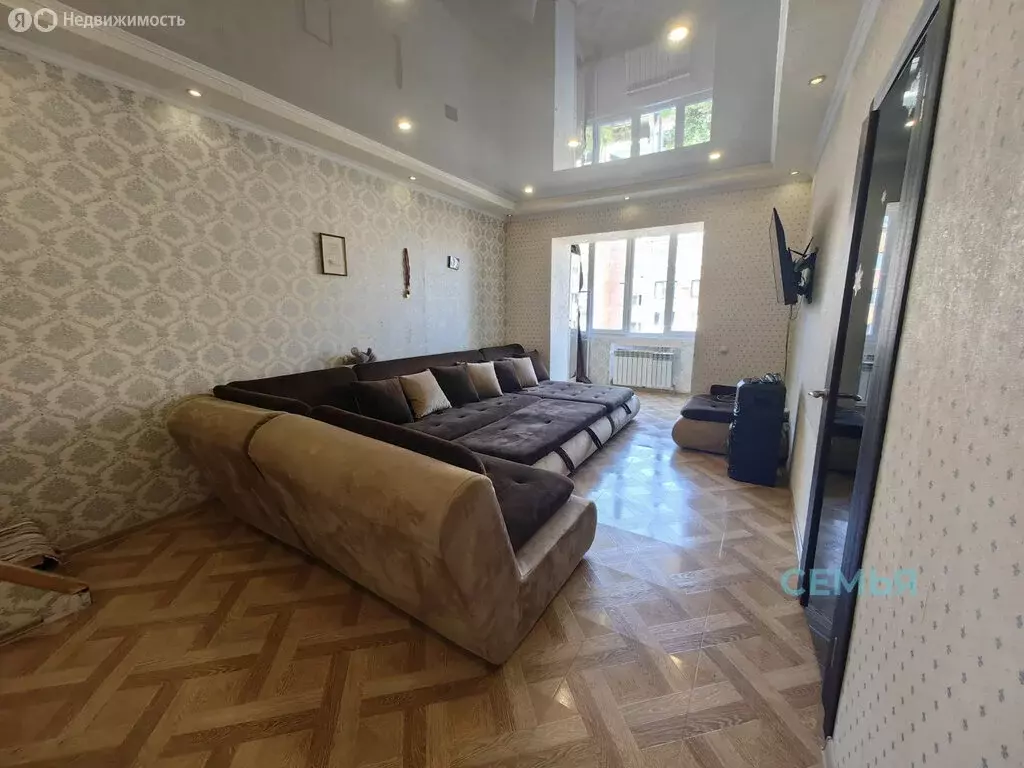 3-комнатная квартира: Владикавказ, улица Алихана Гагкаева, 5к7 (85 м) - Фото 2