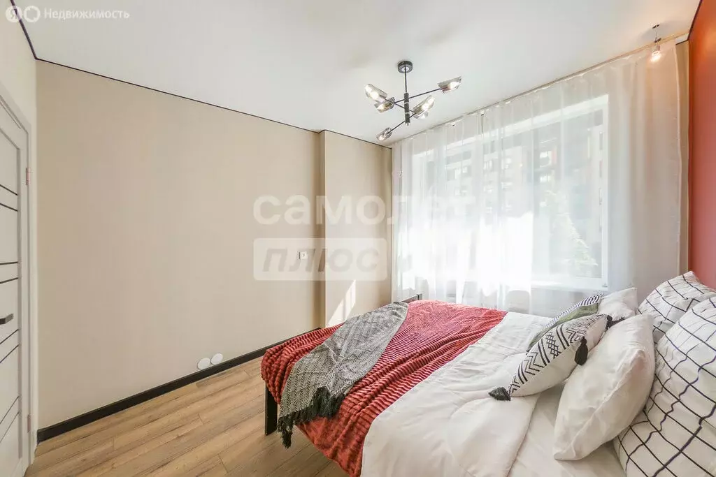 1-комнатная квартира: Екатеринбург, улица Пехотинцев, 2Д (40.6 м) - Фото 1