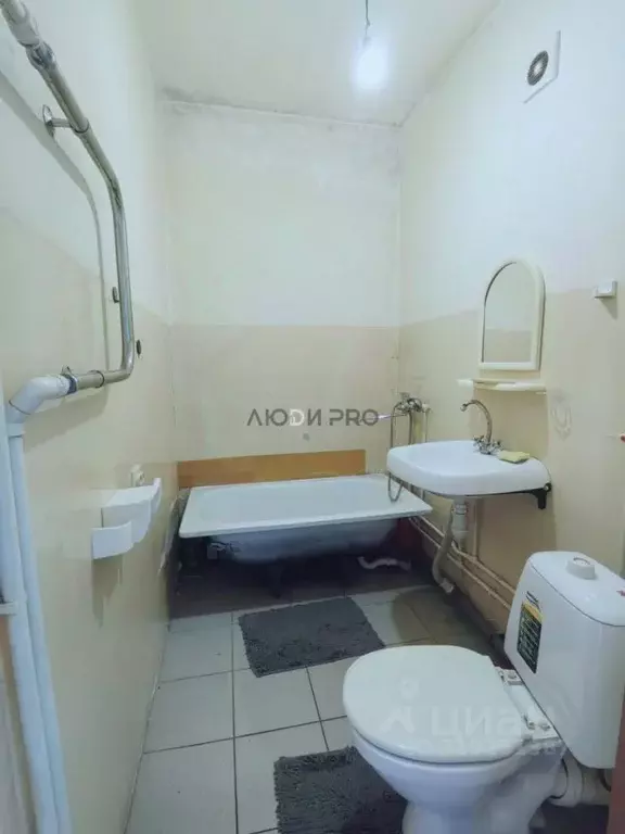 1-к кв. Ярославская область, Ростов Первомайская ул., 50А (30.0 м) - Фото 2