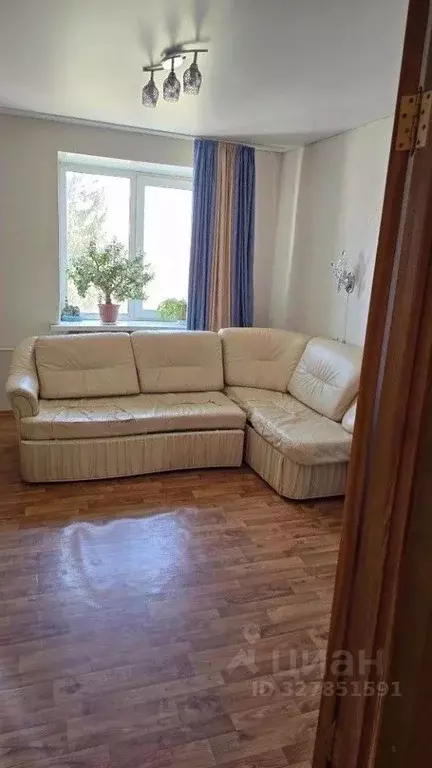 3-к кв. Орловская область, Мценск Ефремовская ул., 3 (67.0 м) - Фото 1