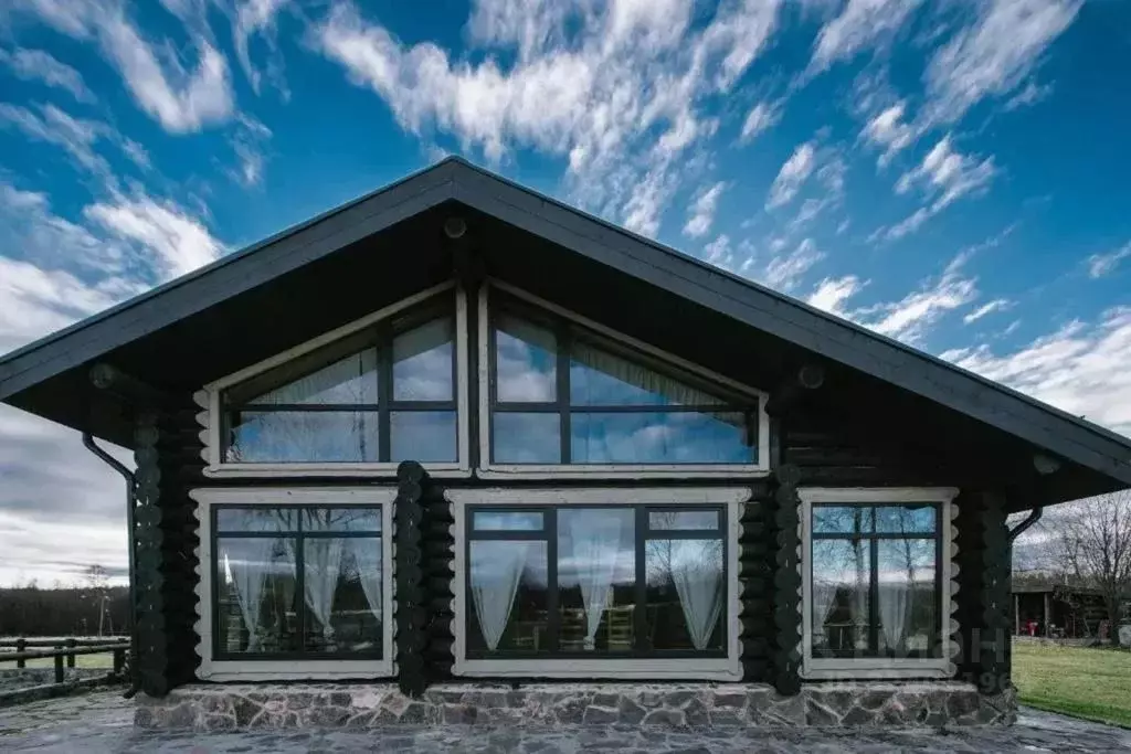 Дом в Карелия, Кондопожский район, Гирвасское с/пос, д. Тивдия ул. ... - Фото 1