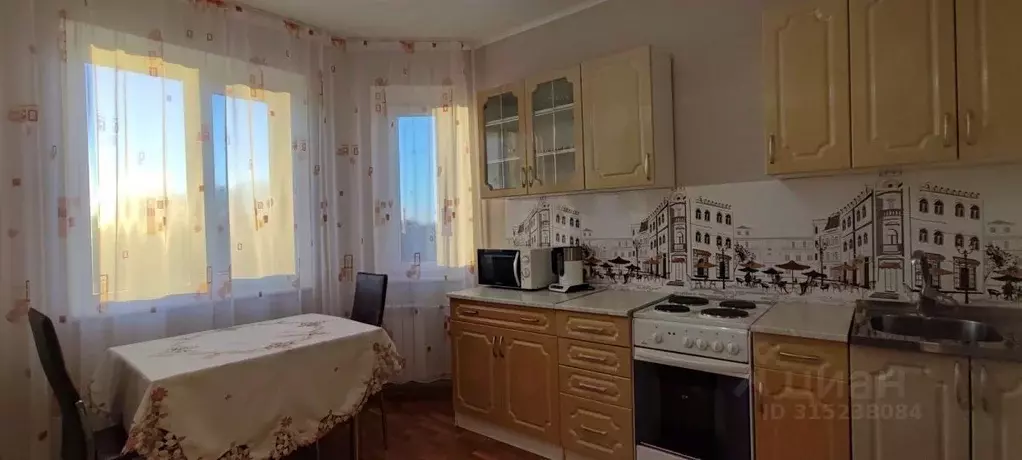 2-к кв. Курская область, Курск просп. Победы, 34 (56.3 м) - Фото 0