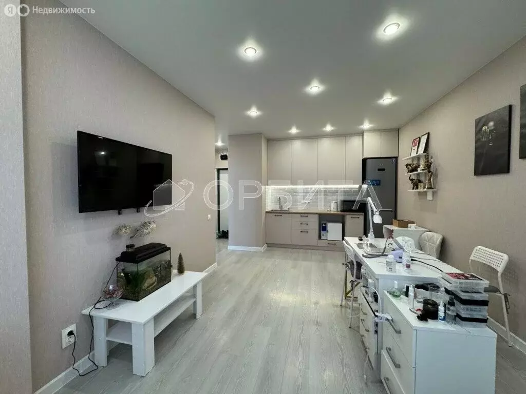 1-комнатная квартира: Тюмень, улица Тимофея Чаркова, 87 (39 м) - Фото 2