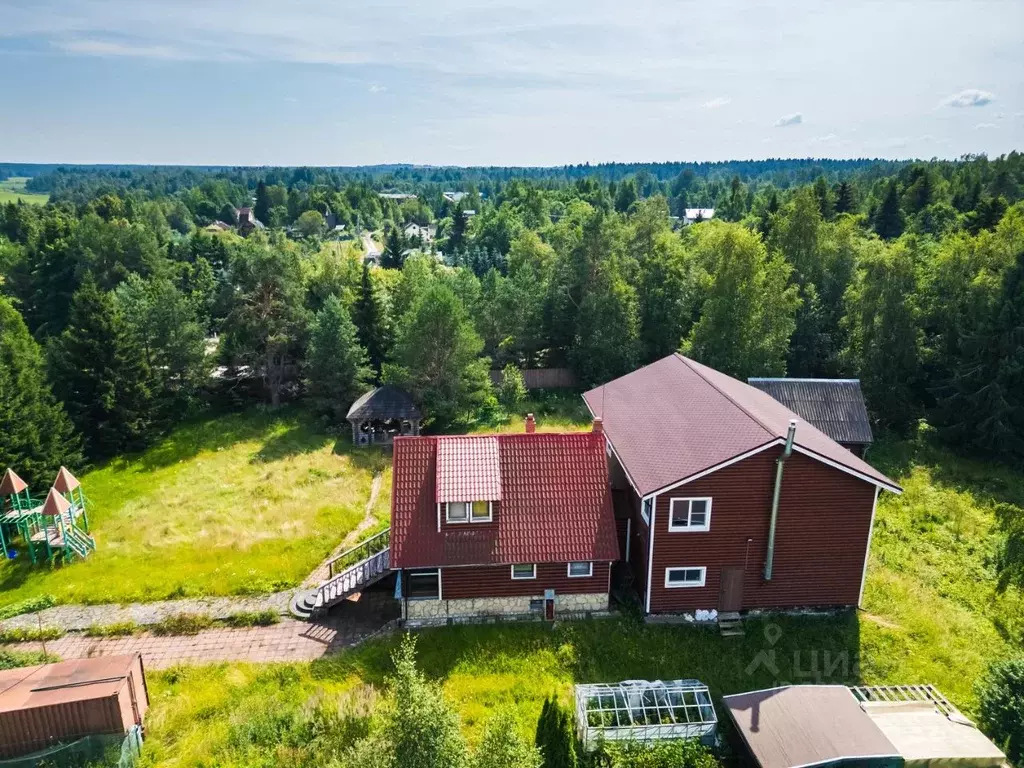 Дом в Ленинградская область, Приозерский район, Запорожское с/пос, д. ... - Фото 1