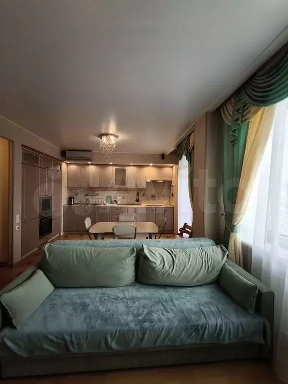 2-к. квартира, 70 м, 4/22 эт. - Фото 1