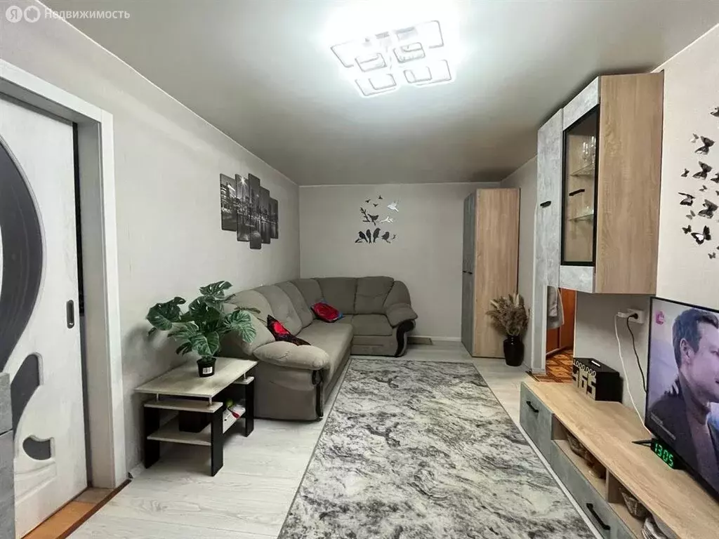 2-комнатная квартира: Луга, проспект Урицкого, 72 (44.9 м) - Фото 2