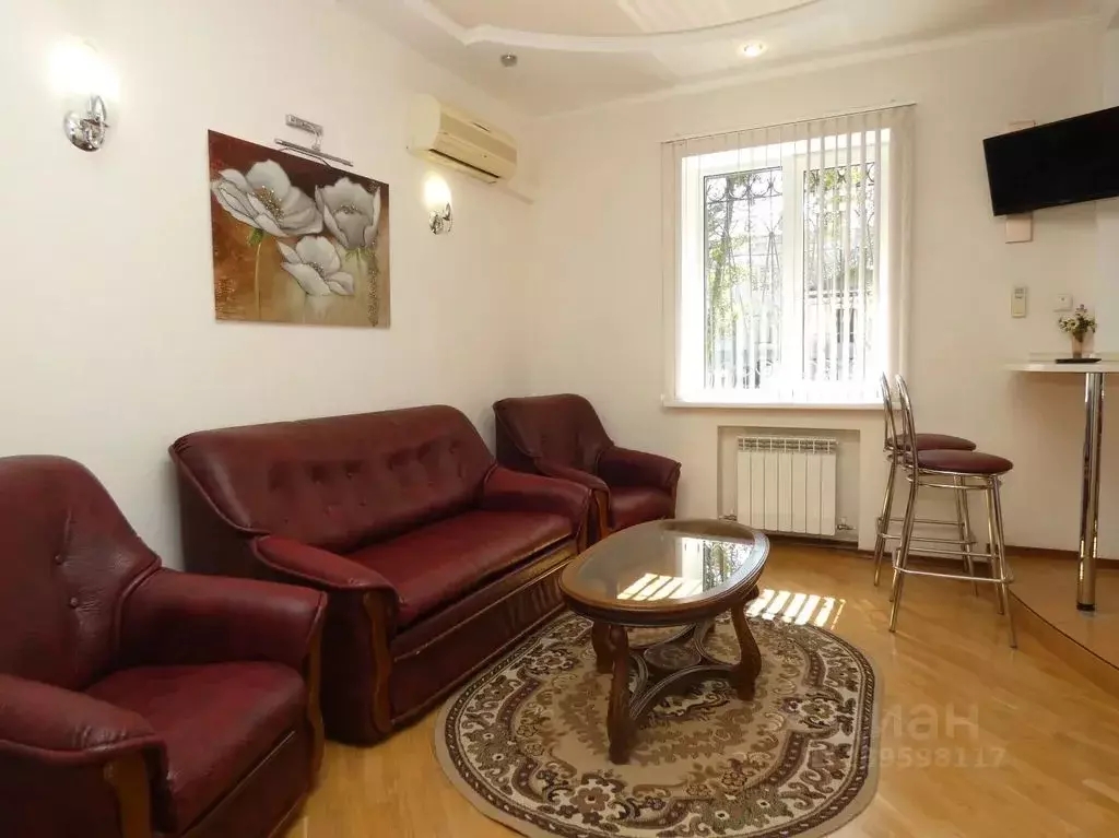 2-к кв. Крым, Ялта ул. К. Маркса, 12 (50.0 м) - Фото 1