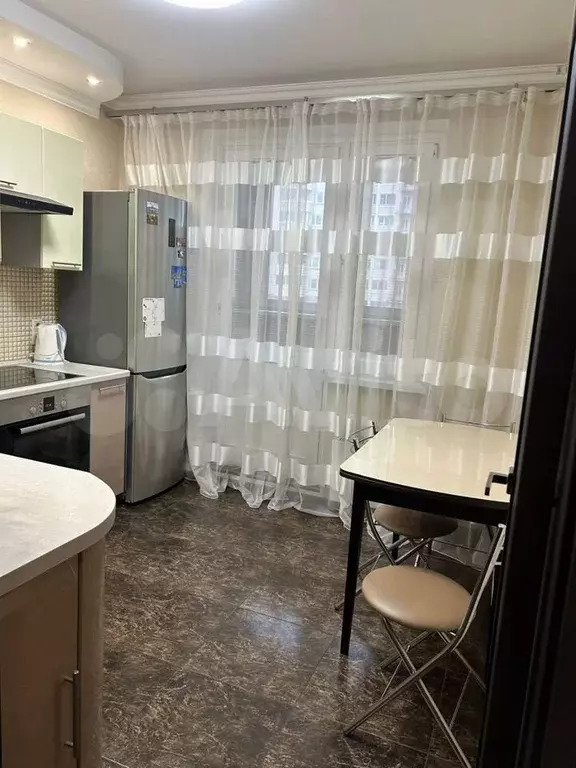 1-к. квартира, 40 м, 3/17 эт. - Фото 1