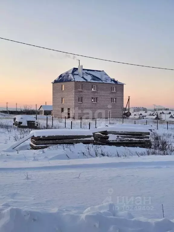 Дом в Башкортостан, Давлеканово Парковая ул. (429 м) - Фото 0