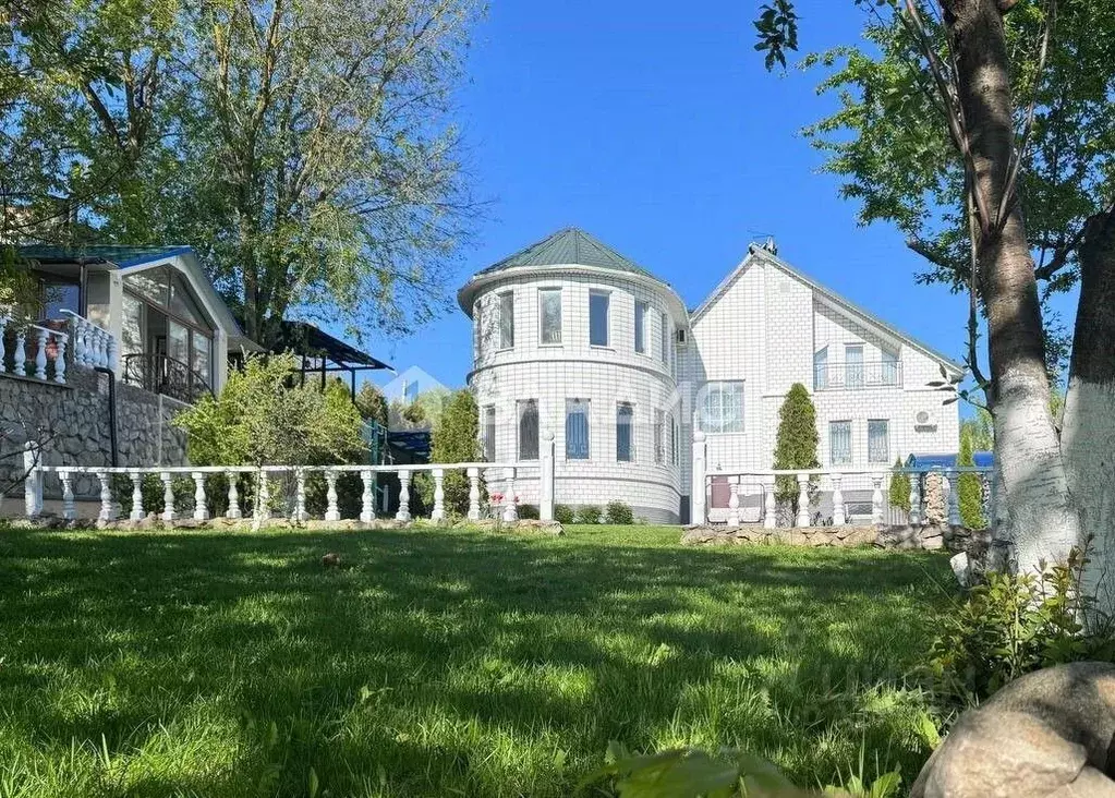 Дом в Калужская область, Калуга Николо-Козинская ул. (588 м) - Фото 0