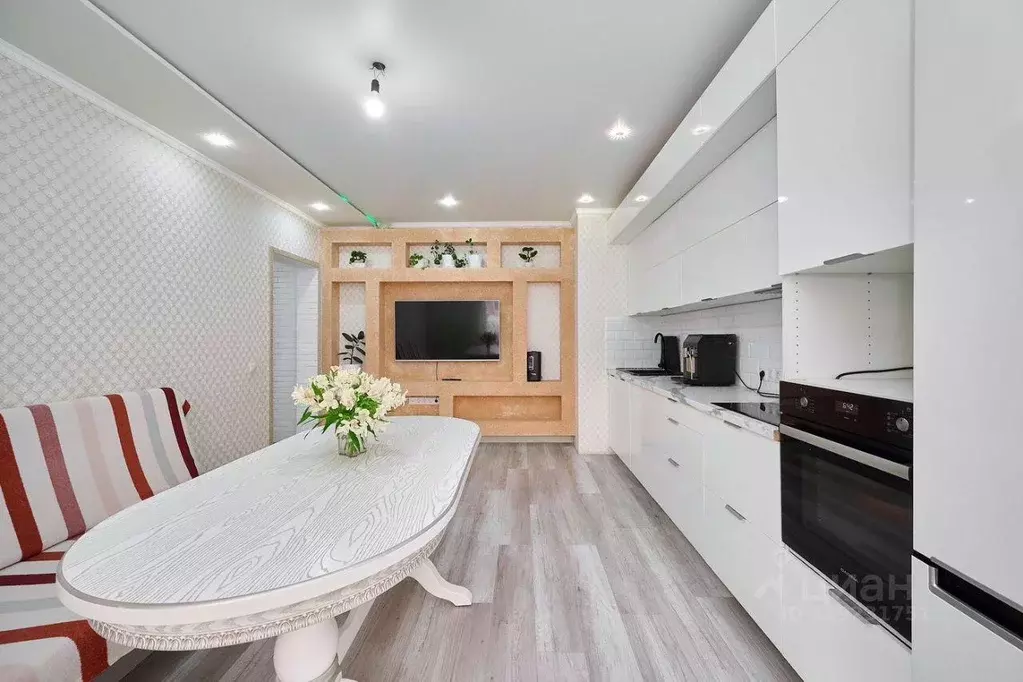 Квартира, 2 комнаты, 58 м - Фото 0