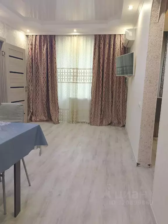 2-к кв. Саратовская область, Саратов ул. Имени В.М. Азина, 28 (42.0 м) - Фото 0
