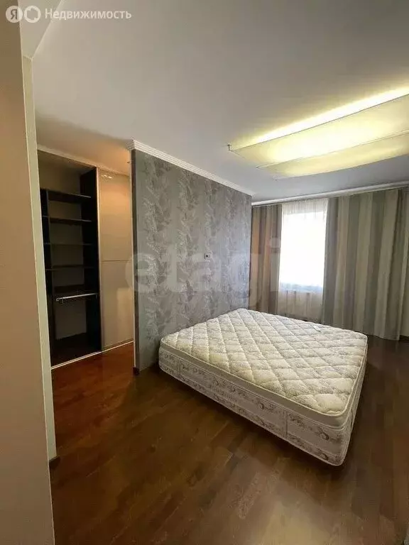 4-комнатная квартира: Новосибирск, улица Орджоникидзе, 30 (132 м) - Фото 0
