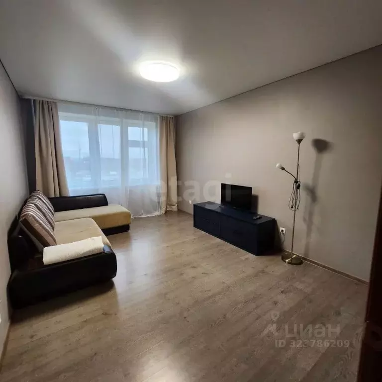 1-к кв. Тюменская область, Тюмень ул. Александра Протозанова, 16 (38.9 ... - Фото 1