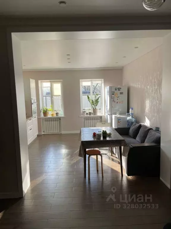 Дом в Ставропольский край, Предгорный муниципальный округ, с. Садовое ... - Фото 1