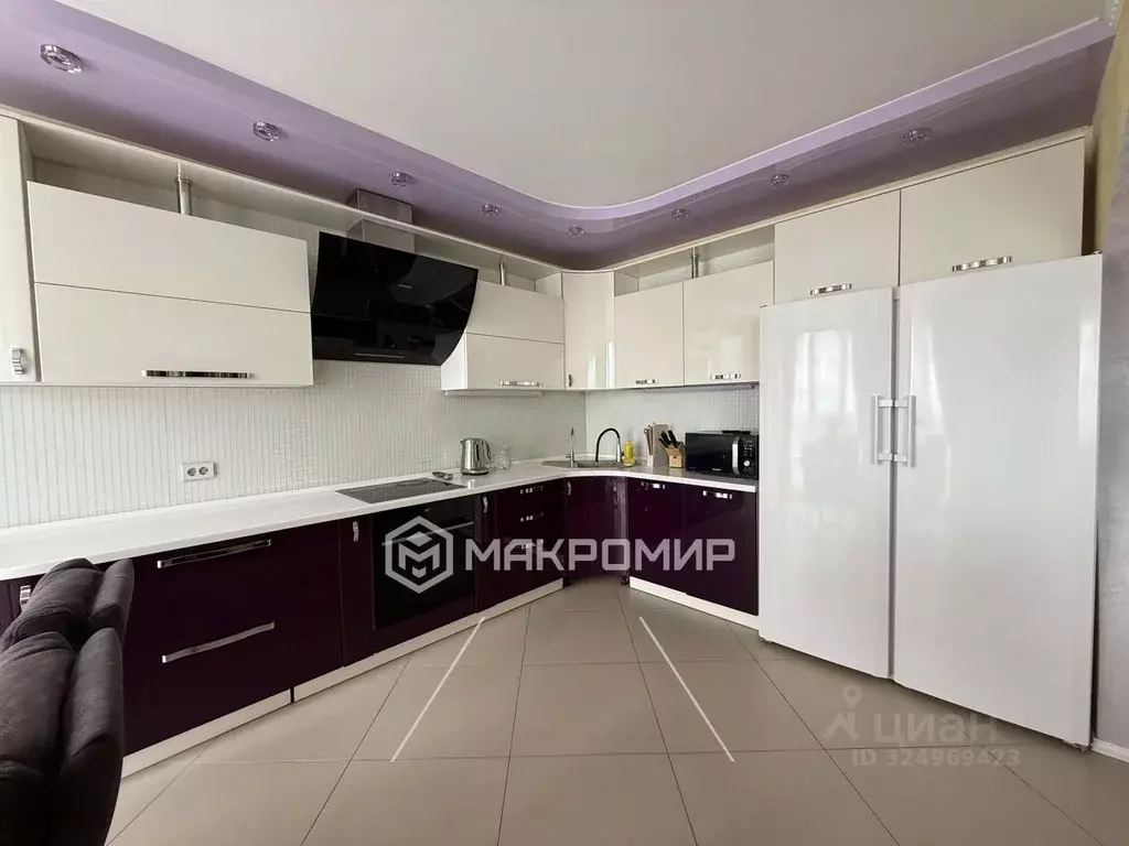 3-к кв. Орловская область, Орел ул. Матросова, 9 (97.9 м) - Фото 1