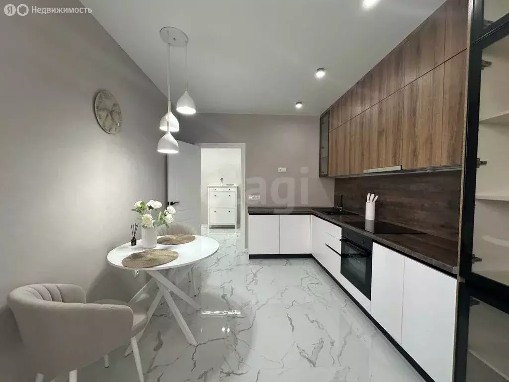 2-комнатная квартира: Краснодар, улица имени Героя Ростовского, 8к4 ... - Фото 1