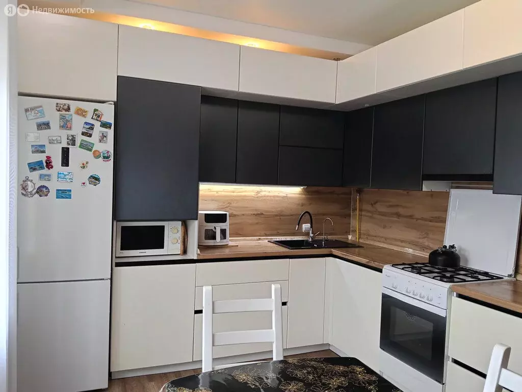 Дом в село Кандры, Российская улица, 12 (150 м) - Фото 1