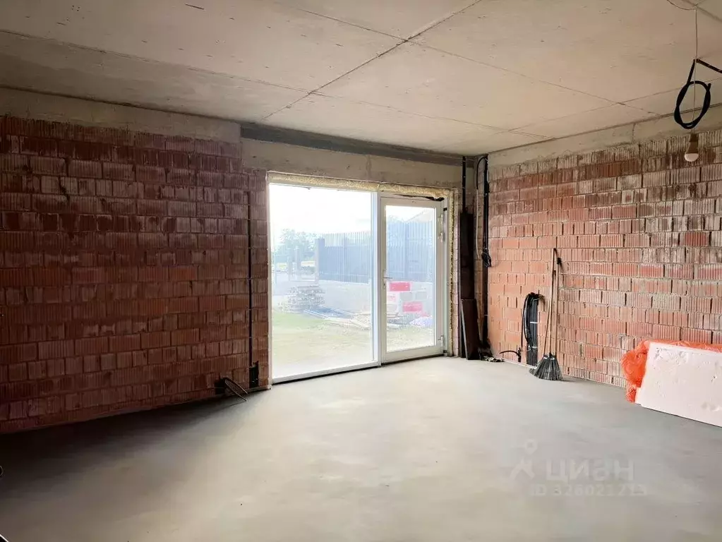 Дом в Ленинградская область, Выборгский район, Первомайское с/пос  ... - Фото 2