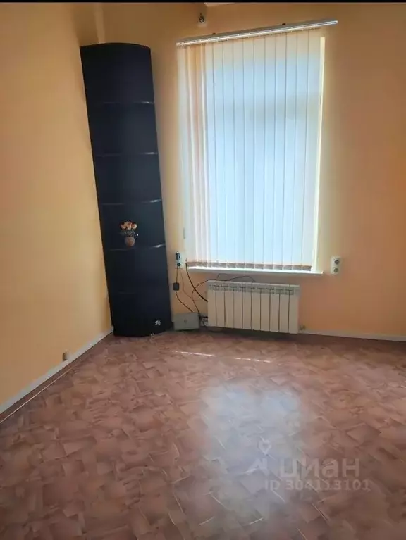 Офис в Крым, Симферополь просп. Кирова, 42 (20 м) - Фото 1