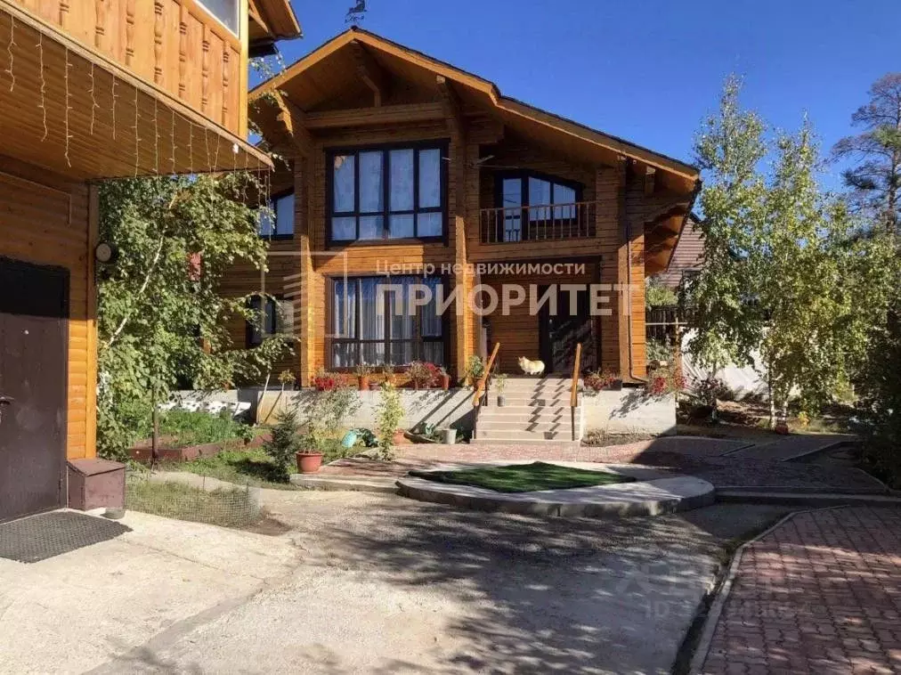 Дом в Саха (Якутия), Якутск Озерный пер. (188 м) - Фото 1