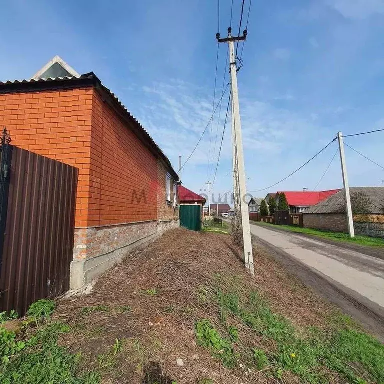 Дом в Белгородская область, Шебекинский муниципальный округ, с. ... - Фото 1