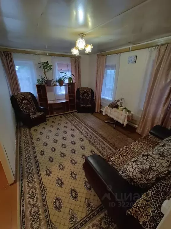 Дом в Саратовская область, Саратов Ростовская ул., 67 (50 м) - Фото 1