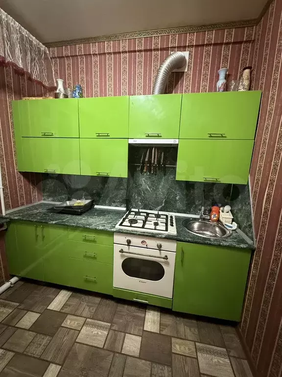 2-к. квартира, 54 м, 1/2 эт. - Фото 0