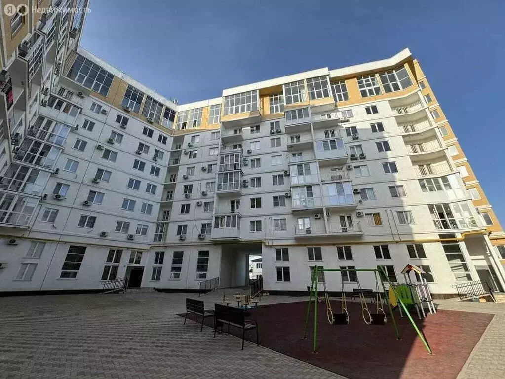 3-комнатная квартира: село Мысхако, Шоссейная улица, 39 (111.8 м) - Фото 1