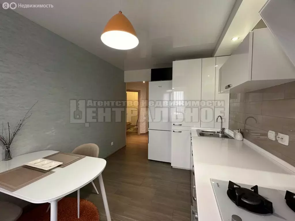 2-комнатная квартира: Смоленск, Краснинское шоссе, 28 (52 м) - Фото 0